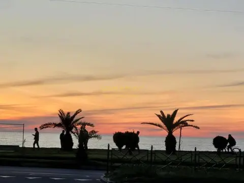 Квартира-студия у моря.