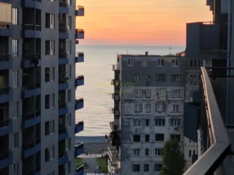 Квартира-студия у моря.