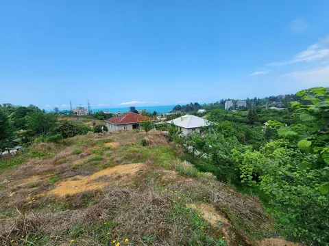 Земельный участок в 1 км от моря.