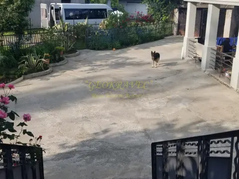 Частный дом в Кобулетском муниципалитете.