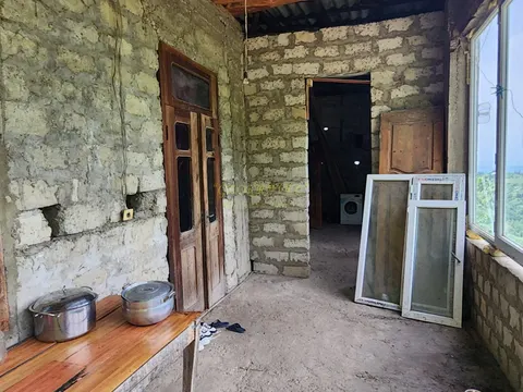 Вдали от цивилизации на природе.