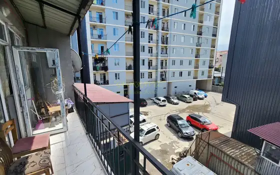 Сдается квартира на год.
