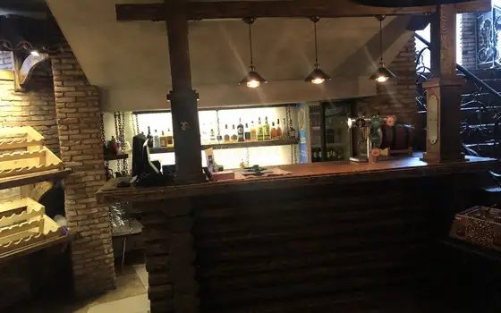 Сдается в аренду действующий ресторан на 100 персон в Старом Батуми.