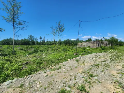 Земля на продажу в Натанеби.