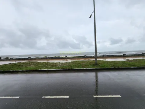 Земельный участок на берегу моря в городе Поти.