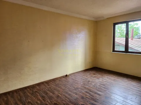 Сдается коммерческое  помещение.