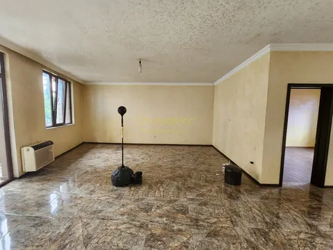 Сдается коммерческое  помещение.