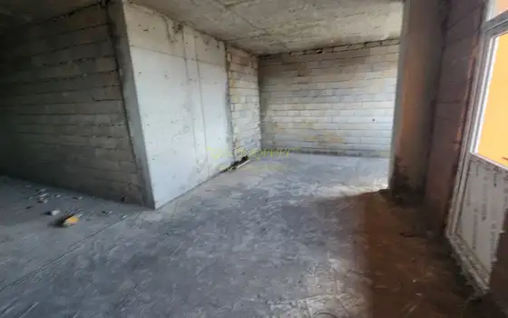 Продается квартира в километре от моря.