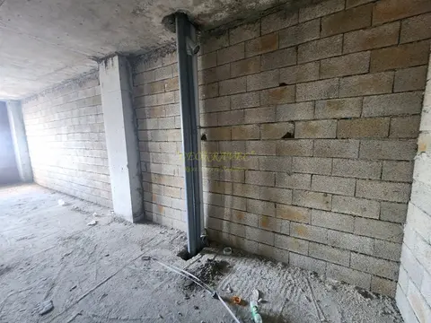 Продается квартира в километре от моря.