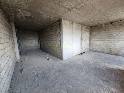 Продается квартира в километре от моря.