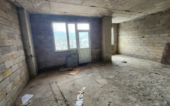 Продается квартира в километре от моря.