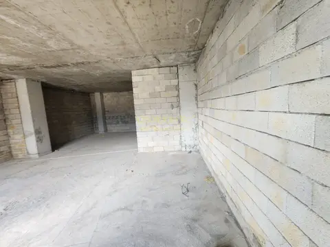 Продается квартира в километре от моря.