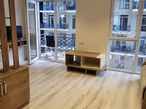 Продается квартира у моря.