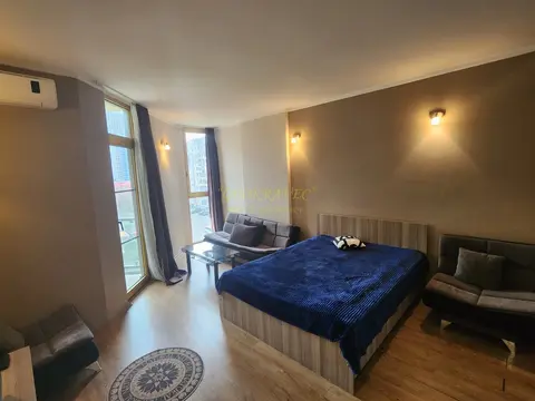 Продается квартира у моря на улице Кобаладзе.