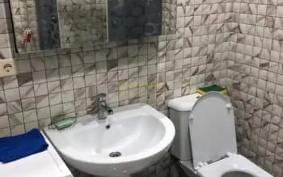 Продается квартира в центре города.