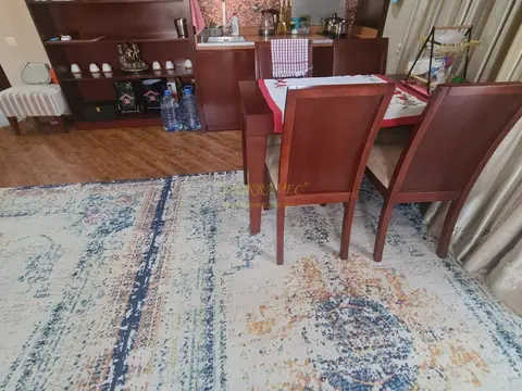 Трехкомнатная квартира на берегу Черного моря.