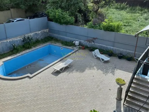 Элитный частный дом в городе Тбилиси.