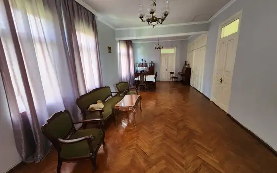 Загородный дом в 800 метрах от моря.