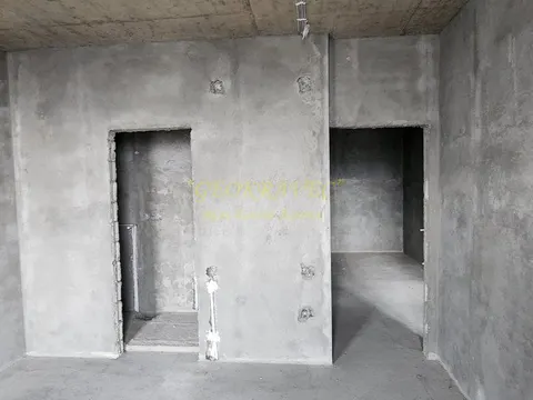 Продается квартира в центре города от собственника с видом на горы, море  и город Батуми.