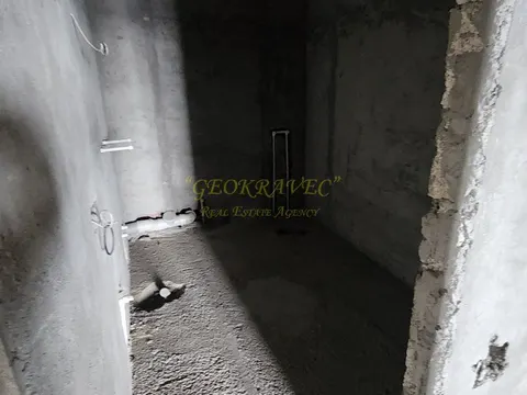 Продается квартира в центре города от собственника с видом на горы, море  и город Батуми.