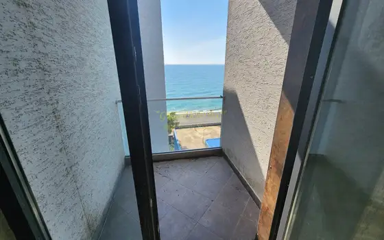 Квартира в 30 метрах от моря.