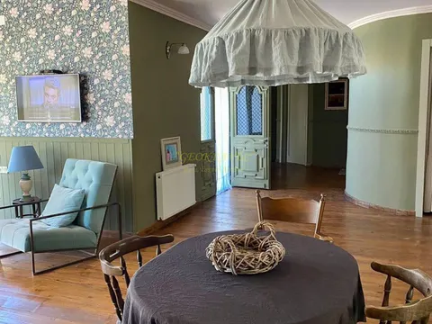 Вилла в долине Армази.