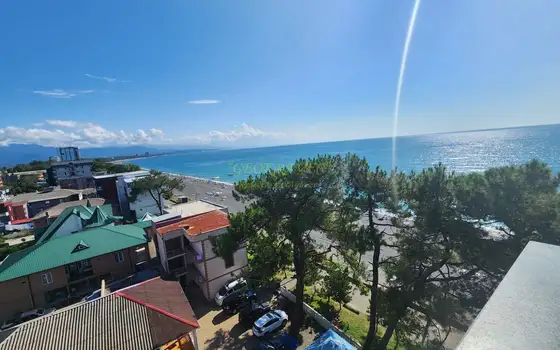 Квартира в 30 метрах от моря.