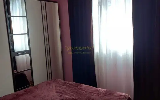 Четырехкомнатная квартира в центре города.
