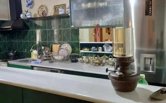 Четырехкомнатная квартира в центре города.