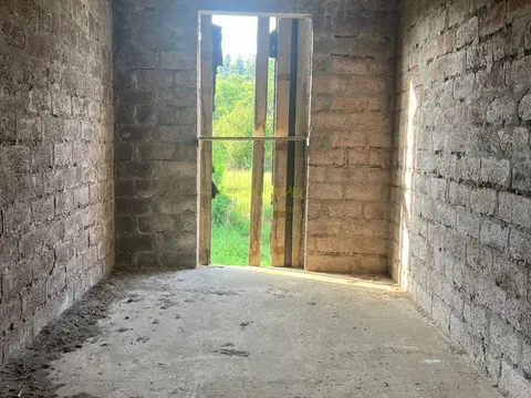 Продается частный дом в Озургетском районе.