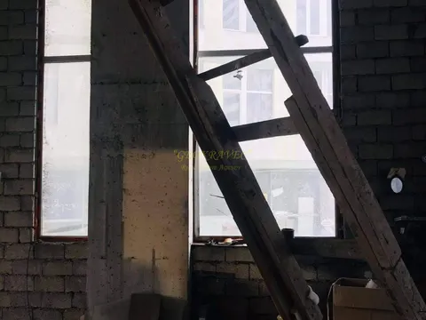 Продается коммерческая площадь в городе Батуми.