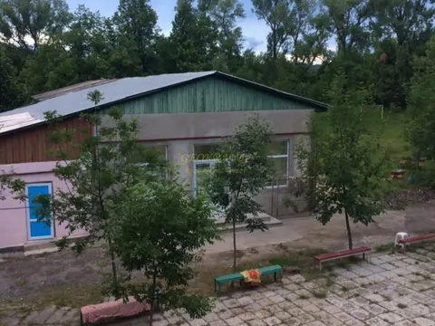 Продается действующий лагерь в Душети. Недалеко от озера Палеостоми. Грузия.