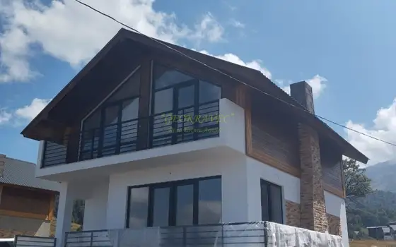Продается частный загородный дом в Бакуриани. - სურათი 1
