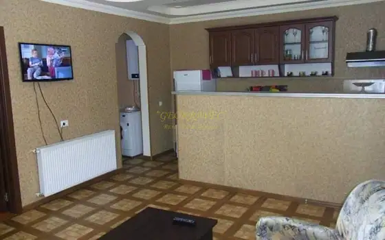 Продается частный загородный дом в Бакуриани.