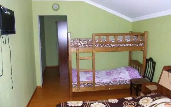 Продается частный загородный дом в Бакуриани.