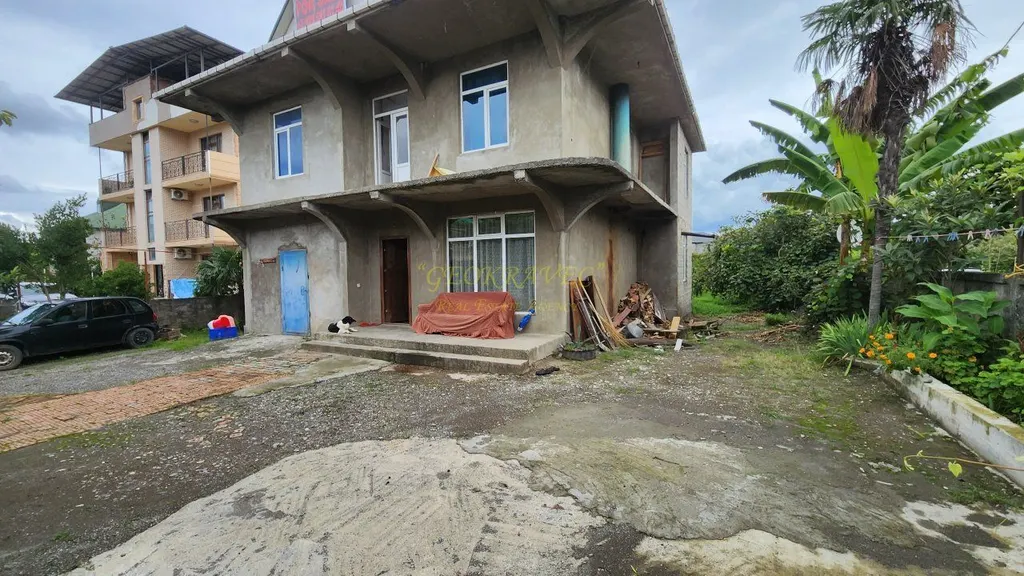 Продается собственный дом в городе Батуми.