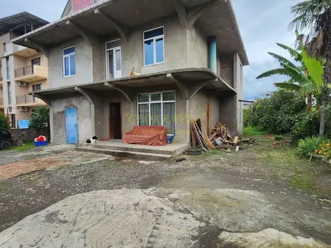 Продается собственный дом в городе Батуми. - სურათი 1