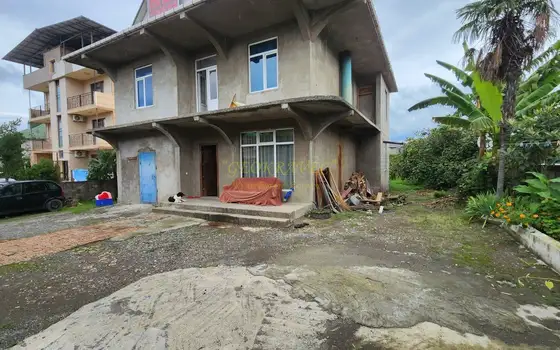 Продается собственный дом в городе Батуми. - სურათი 1