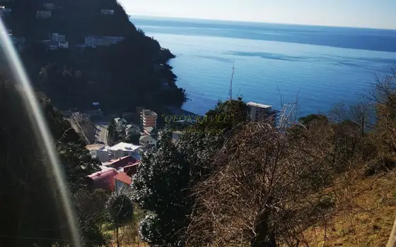 Земельный участок в Квариати с видом на море.