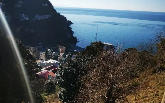 Земельный участок в Квариати с видом на море.