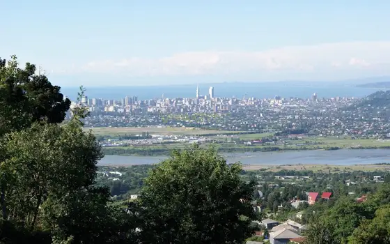 Продается земельный участок в 12 км-ах от Батуми, с видом на море, горы  и город Батуми.
