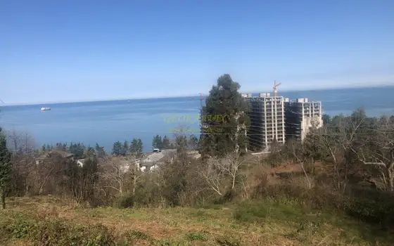 Продается земельный участок с видом на море и на горы в Махинджаури.
