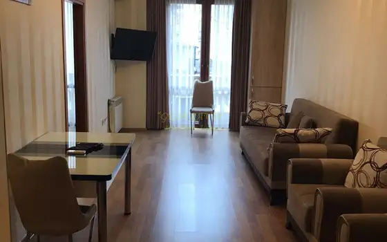 Трехкомнатная квартира в центре города. - სურათი 1