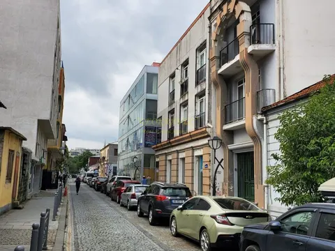 Сдается квартира в старом Батуми.