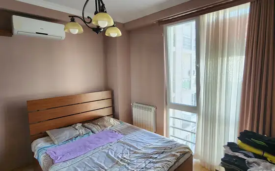 Трехкомнатная квартира у моря.