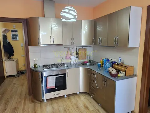Трехкомнатная квартира у моря.