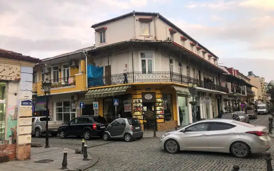 Продается действующий ресторан в центре старого города Батуми.
