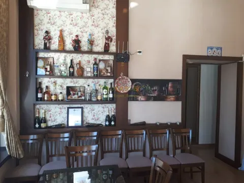 Продается действующий ресторан в центре старого города Батуми.