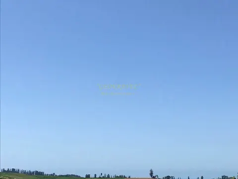 Продается земельный участок с видом на море.
