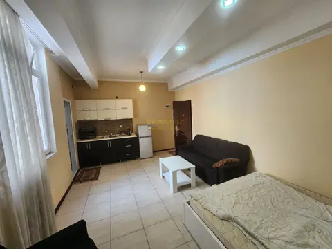 Продается квартира студии в Батуми.